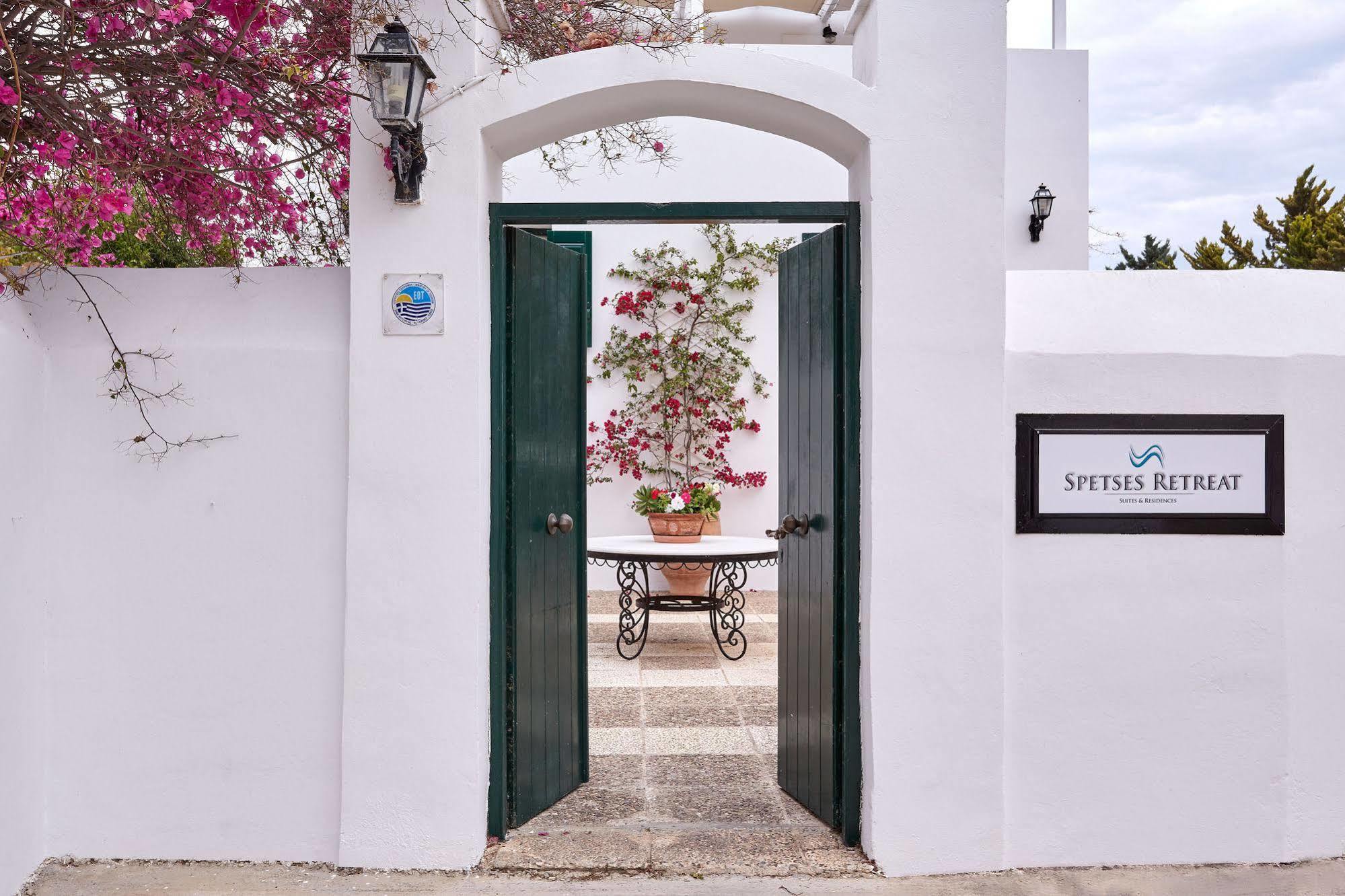 Spetses Retreat Accommodation Екстериор снимка