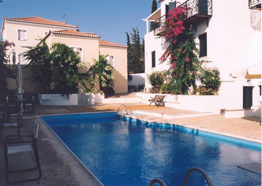 Spetses Retreat Accommodation Екстериор снимка