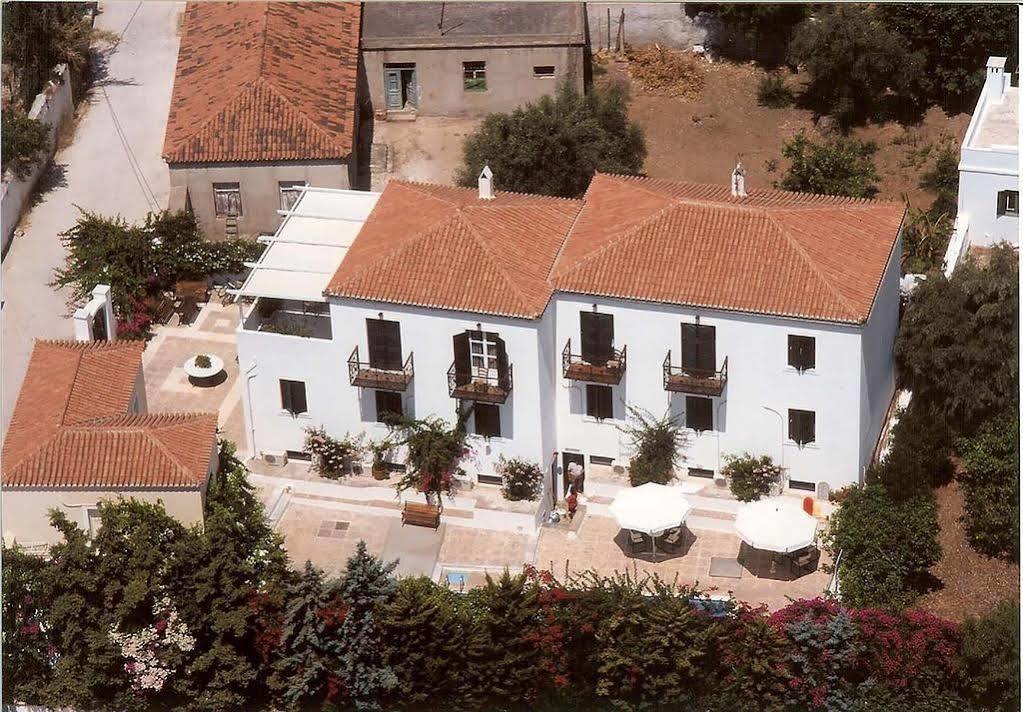 Spetses Retreat Accommodation Екстериор снимка